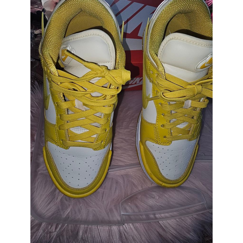 Women's Nike Dunk Low Sneakers Yellow/White